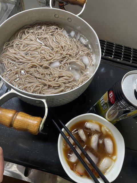 galdyearth's tweet photo. フリースタイル蕎麦 https://t.co/UG4jV96oZ1