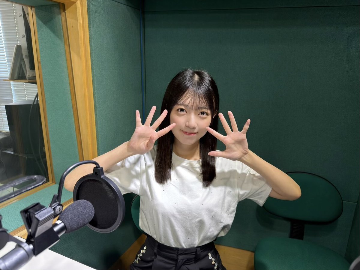 hinatazaka46's tweet photo. 明日9月26日(土)8:30～
エフエム山陰「日向坂46 平尾帆夏のひら砲らじお」に

#平尾帆夏 がレギュラー出演いたします⛵📻

ぜひお聴きください☀
https://t.co/NTGXjEF7QG

#ひら砲らじお
#日向坂46 https://t.co/mOUvpFIxDH