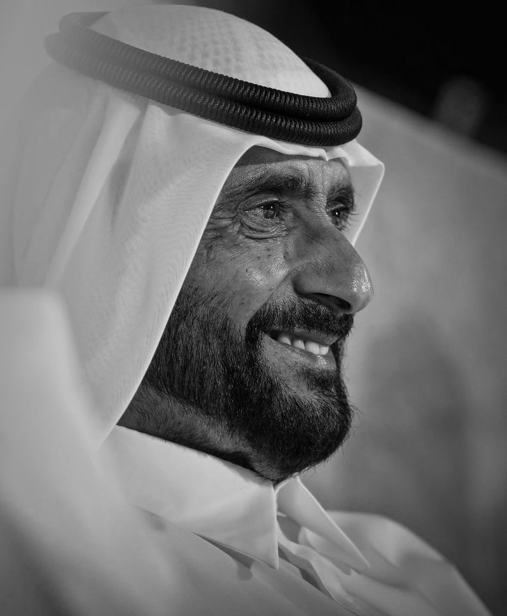 NewsWSL's tweet photo. اللهم في آخر ساعة من يوم الجمعة، ارحم الشيخ أحمد بن راشد رحمة واسعة، واغفر له، وأكرم مقامه، واجعل ما تركه من طيب الأثر وجميل الذكر في ميزان حسناته، واجعل الفردوس الأعلى داره ومستقره يا أرحم الراحمين https://t.co/4b4zcdtM7F