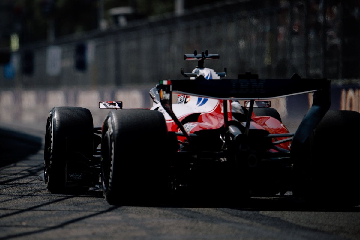 CL16_inside's tweet photo. 📻 Bryan : « And P2. »

📻 Charles : « Good job I think. That was a good lap. Good job. »

📻 Bryan : « Yeah, well done. »

CHARLES JFVEBZBBZBDBBDBDBZJJZJZJZJZJZJBZJZJZBZBEJJEJE

#F1 #AzerbaijanGP 🇦🇿 https://t.co/kEynY3iV3e