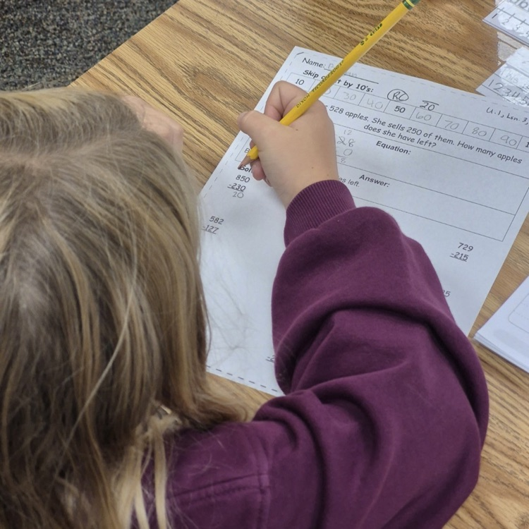 SQThomasElem's tweet photo. Mr. Kimnach's 3rd grade class has been working hard practicing GPS. They have been focusing on adding and subtracting three digit numbers. Up next, multiplication! https://t.co/vxECZEXEXr