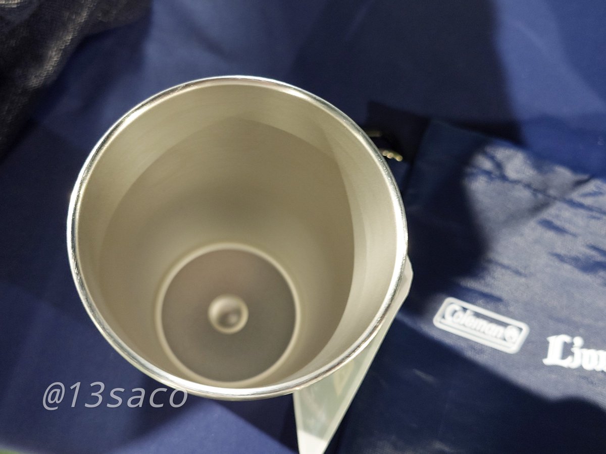 13saco's tweet photo. 埼玉西武ライオンズ
2027ファンクラブ入会記念品
【Coleman×Lions】ステンレスタンブラー

球場で買ったプラカップのドリンクが入るので、ビールとかの保温タンブラーとして球場で使える実用品。
持ち運び用の巾着ケースつき。

https://t.co/rOjhjGqMHI #seibulions https://t.co/aUSUh1dwx9