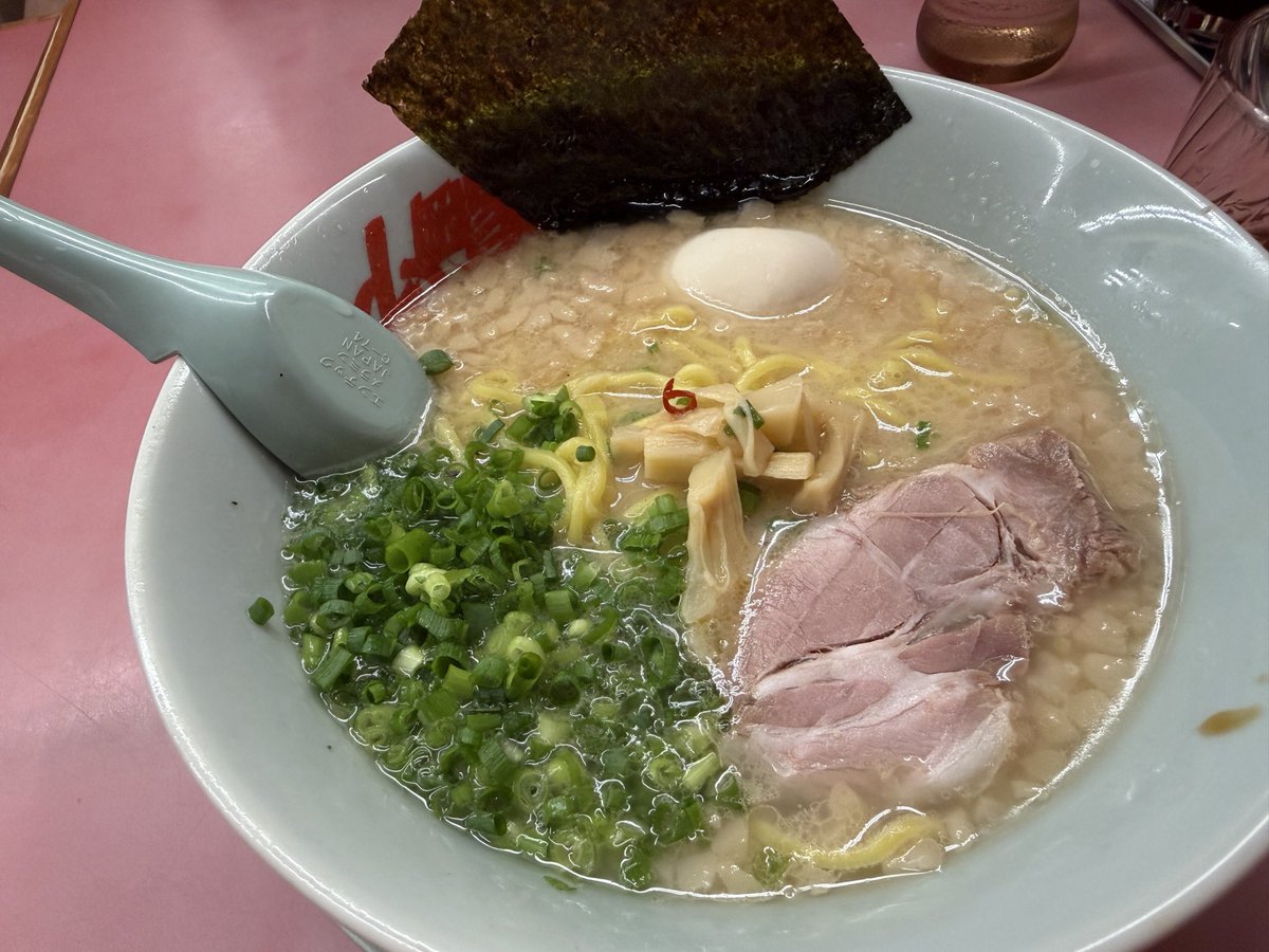 yoro_meki's tweet photo. 中秋節ですが
山岡家 https://t.co/msc4RCF42R