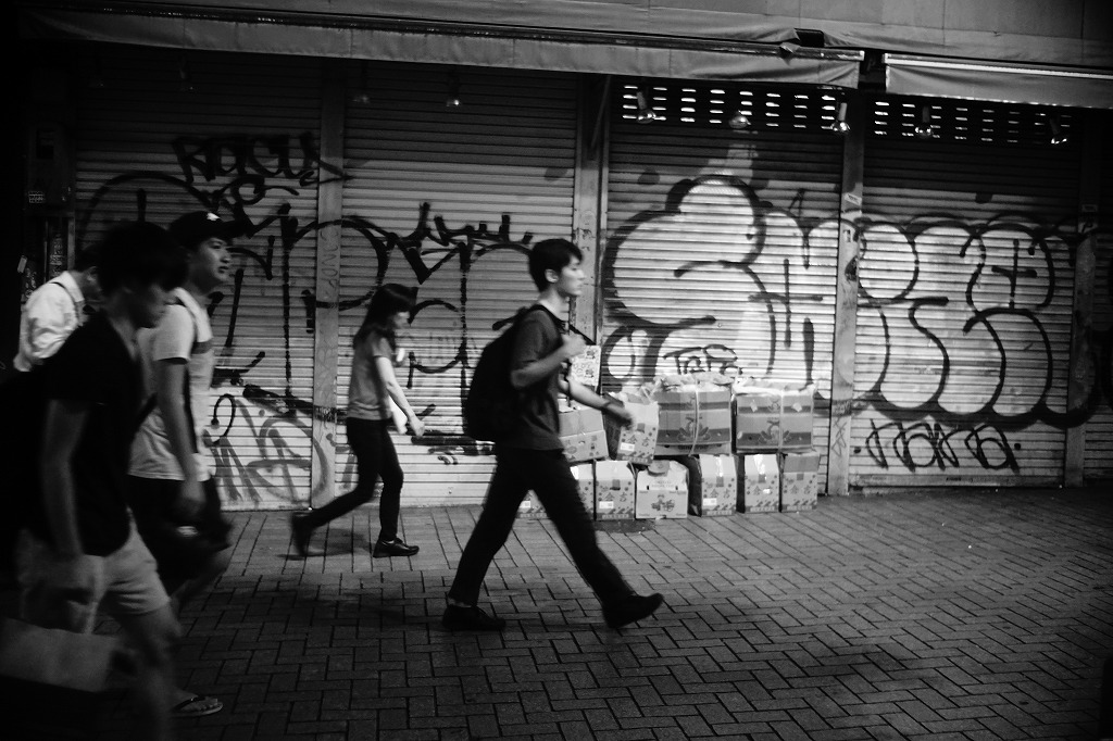 fineweather_har's tweet photo. 新塾/夜
SONYα7 + P.Angenieux Paris Type R1 35mm f2.5 https://t.co/VqtBtdLFCh