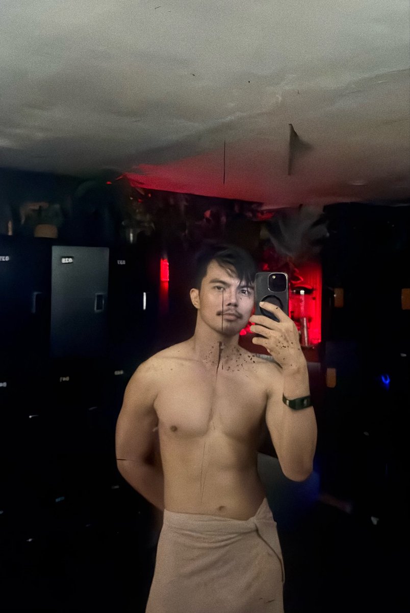 SAJI_1210's tweet photo. Weekender Friday @RwellnessMNL ! https://t.co/aTKW6E9zM6