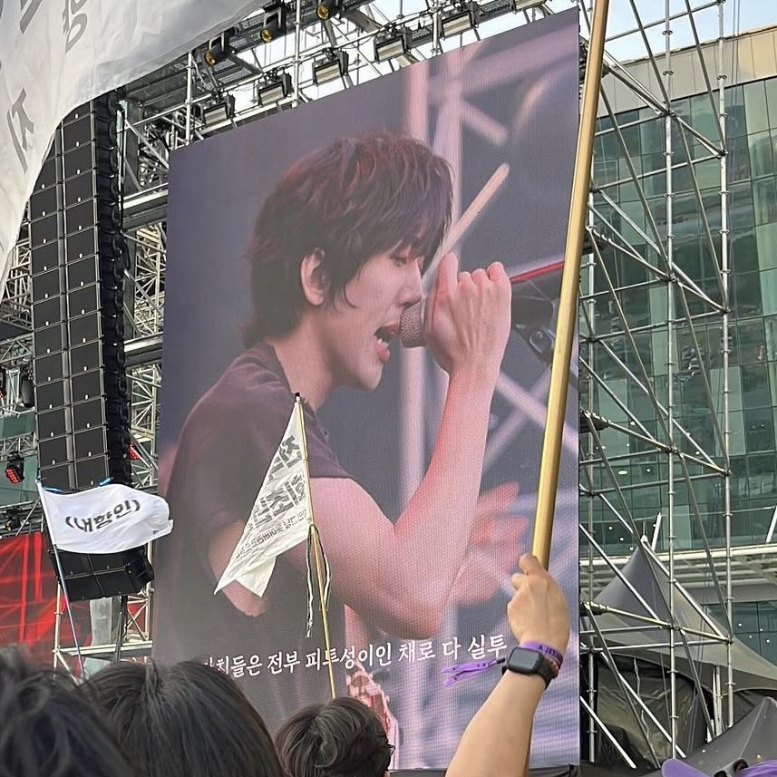 n0rean's tweet photo. 정신건강을 위해 한번 더 열어주세요 https://t.co/H4Mpmtrz5O