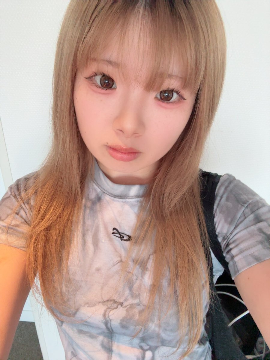 rian_stardom's tweet photo. サイン会ありがとう！！

楽しかったしモチベ上がった❤️‍🔥
ありがとう！

明日も会場で待ってるよ〜

 #STARDOM  #スターダム   #伊藤リスペクト軍団 https://t.co/MPm9zk1rsi