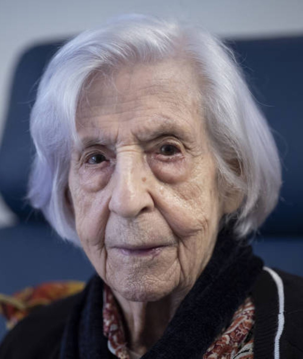 NP__Oficial's tweet photo. Participante do 1º pleito com voto feminino no Brasil, eleitora de 100 anos vai votar em Lula

Eny Villela Braga, de Volta Redonda (RJ), não gosta de Flávio Bolsonaro https://t.co/Tc7FD3iGrf