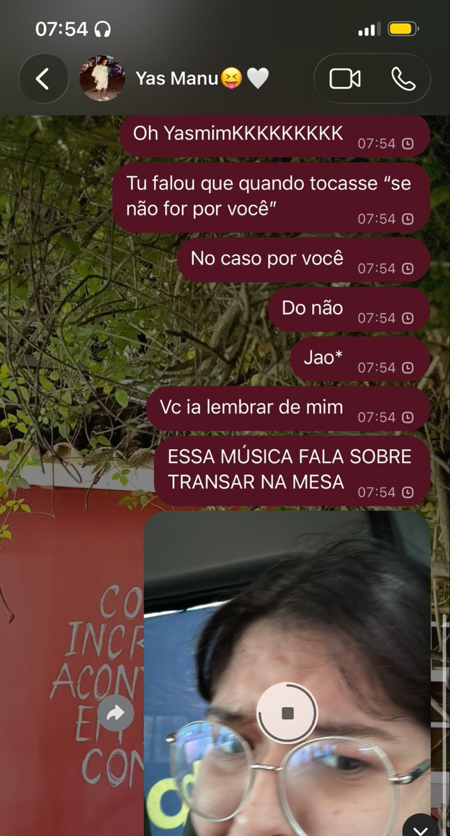 _bybel's tweet photo. “Melhores amigas” KKKKKKKKKK https://t.co/BtpVXqH9JJ