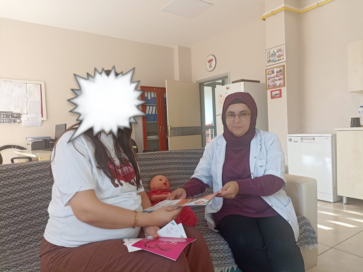 sebintsm's tweet photo. Şebinkarahisar Toplum Sağlığı Merkezi’miz bünyesinde Normal Doğum Koordinatör  Sorumlumuz tarafından gebemiz iş yerinde ziyaret edilerek, düzenli takibi yapılmıştır.  Sorumlumuzun emeğine sağlık. https://t.co/EuGlqBckAt