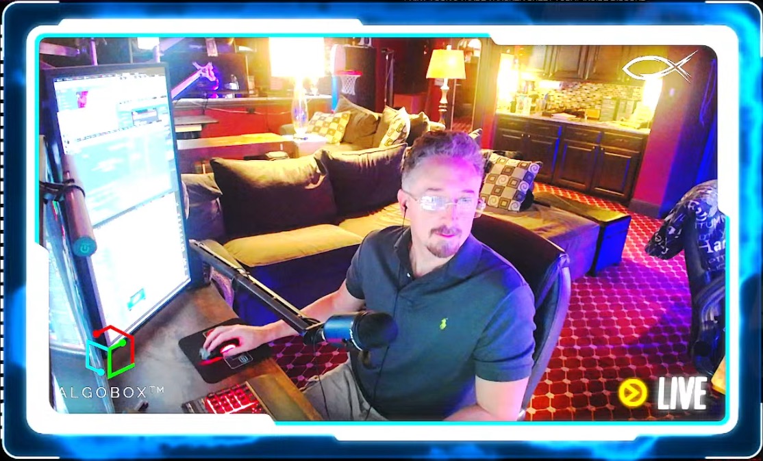 DonJamesTrades's tweet photo. It’s full auto Friday.

Vinny is live trading NQ_F right now and the Enigma bot is trading 6 markets on its own.

@VinnyEmini https://t.co/CO16FM9Eva