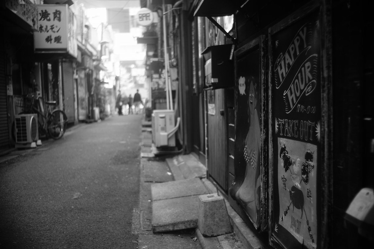 fineweather_har's tweet photo. 三軒茶屋/午後
SONYα7 + P.Angenieux Paris Type R1 35mm f2.5 https://t.co/ieYGlG4QUy