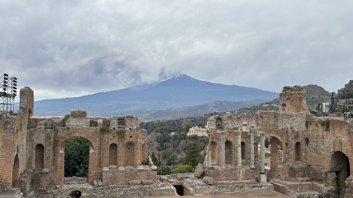 ChiefKeith's tweet photo. #MountEtna #volcano in #Sicily. #arwx https://t.co/mfW0mJvCBQ