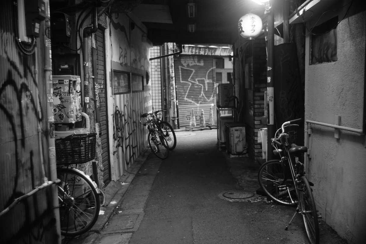 fineweather_har's tweet photo. 三軒茶屋/午後
SONYα7 + P.Angenieux Paris Type R1 35mm f2.5 https://t.co/ieYGlG4QUy
