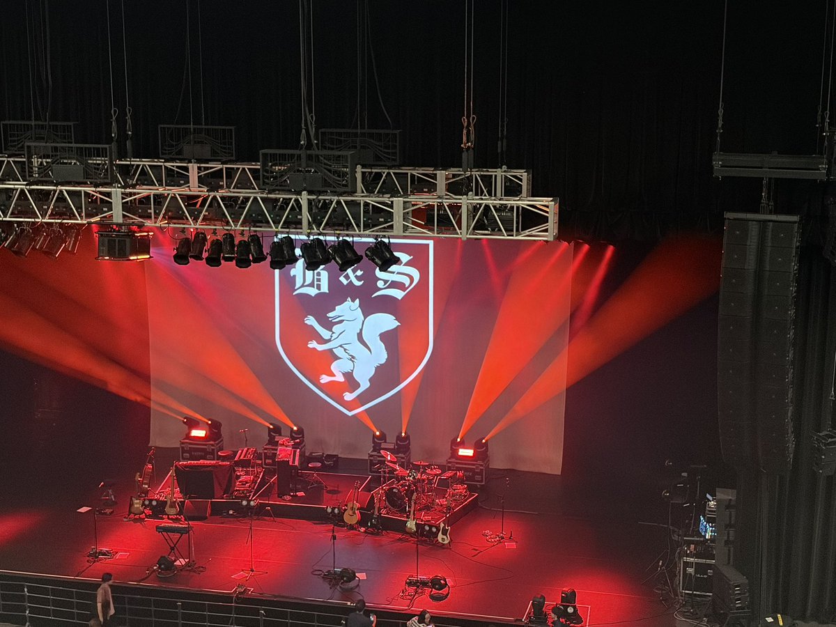 SPastel1226's tweet photo. 今日はベルセバ！
昨日17時に🎫とって行ってきた
こんな席だけどすごく良かった https://t.co/5jaOL2yt5l