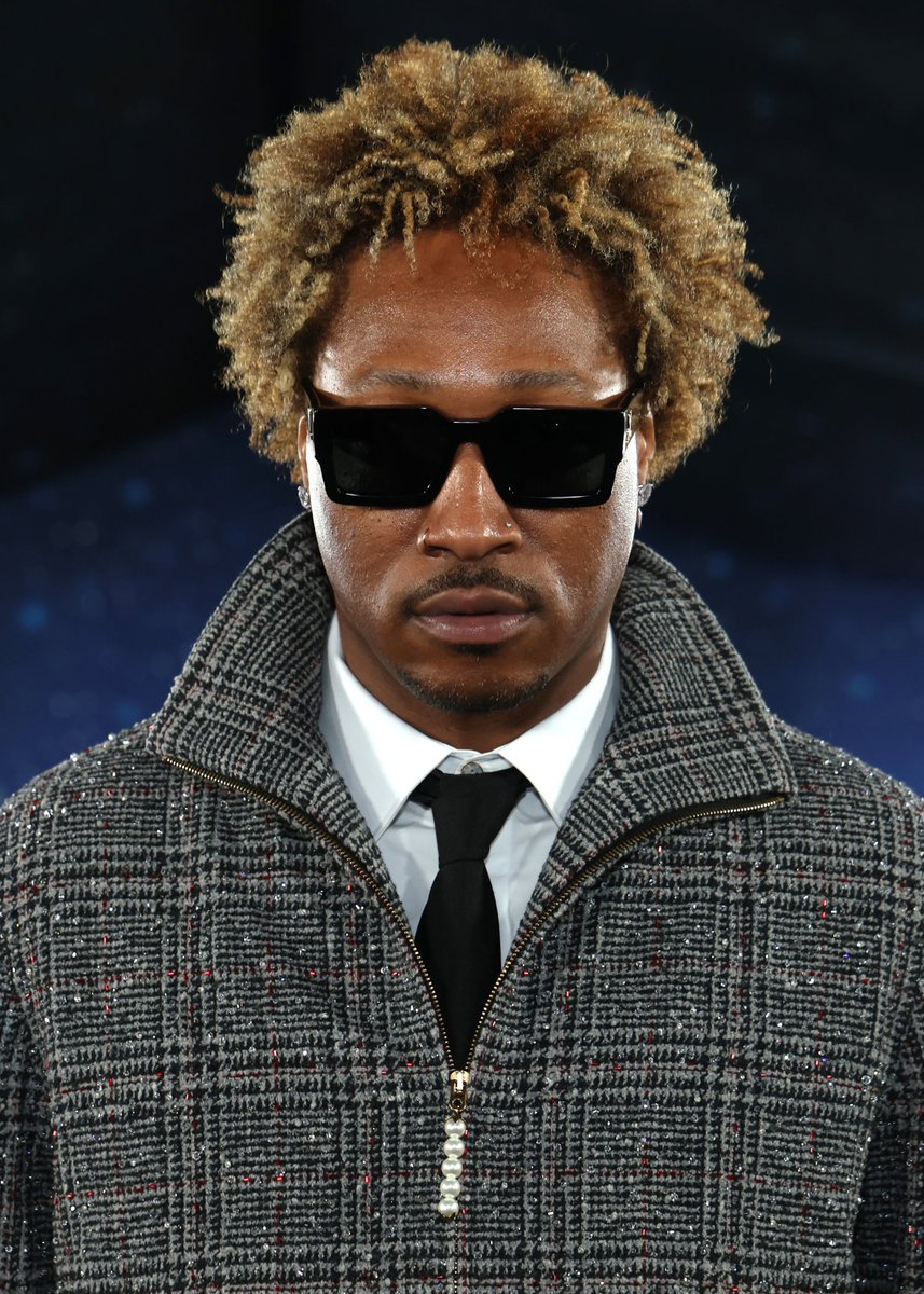 Rap's tweet photo. Future has over TWICE as many Spotify streams from features as he does from solo songs‼️🤯

▪️Features — 26.58B
▪️Solo — 13.05B https://t.co/hnI0cVQKga