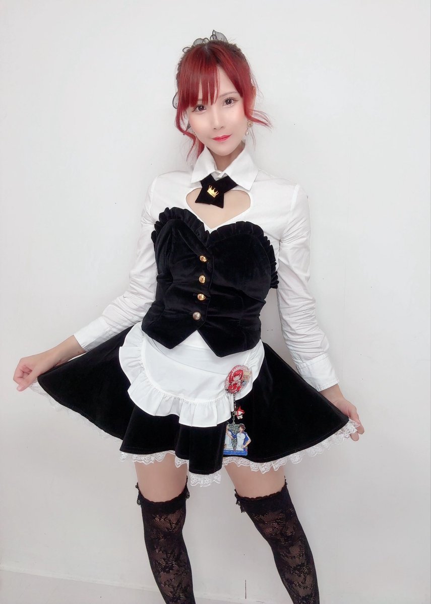 maplemomoka's tweet photo. Milk cafe制服！着れて嬉しい☺️
そりゃあ白黒だもの私に似合うよねぇ😇シャツはvivienneを合わせました。

久しぶりにccoちゃでopenからcloseまでお給仕したから足腰痛い🤣🤣🤣
明日はMilkにプライベートカチコミ行くか、、、、 https://t.co/LuEFxJYcfC