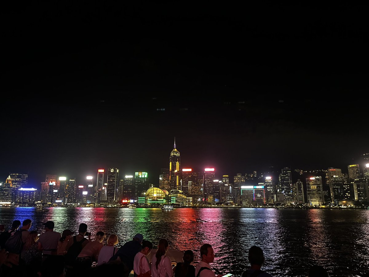 mego_crypto's tweet photo. 従姉妹が香港に行ってたので、思い出🇭🇰

5日くらい滞在して、日中は一度も晴れなかったけど、ご飯も美味しくて観光も充実してて、歩いてるだけでも満足感が高かったな

命の危機を感じる出来事もあって怖かったけど、今振り返ればいい思い出✨️ https://t.co/DvOEQV13bK