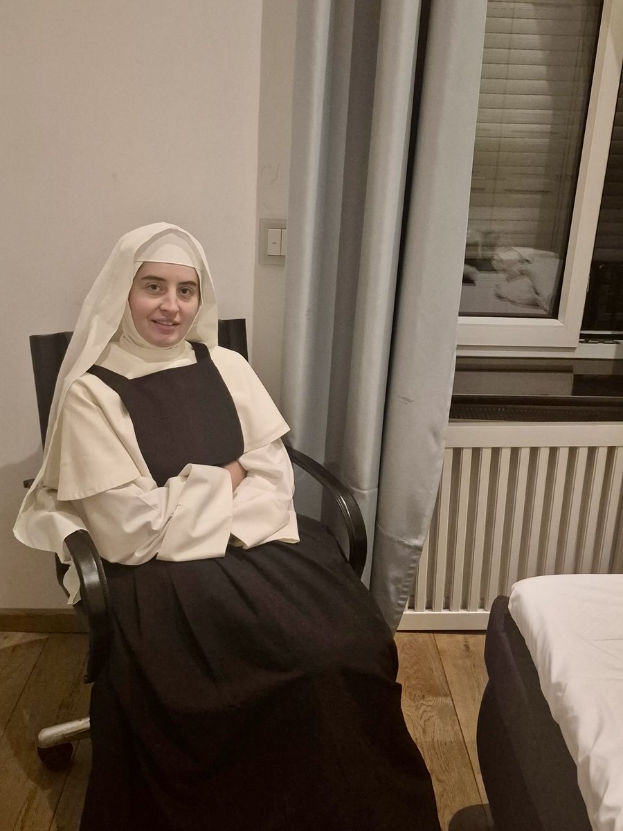 sistersaquinas's tweet photo. Update: The surgery began around 8 am and will continue several more hours. Please remember Sister Mary Savio in your prayers. https://t.co/GwQ5us9Xca