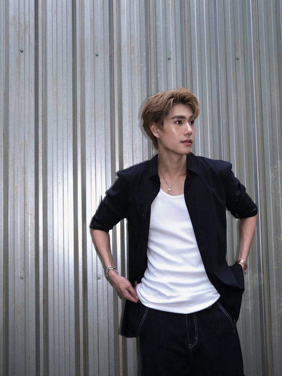 deadoversea's tweet photo. Ganteng banget...... https://t.co/iDmMfMri3M