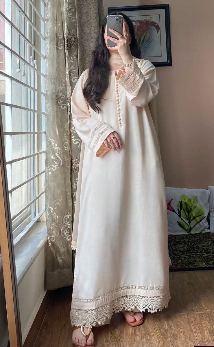 ProfessorISI's tweet photo. ایک مرد وہاں رہ سکتا ہے جہاں وہ سکون میں ہو بھلے اسے سکون میں رکھنے والی جیسی دکھتی ہو ۔
اگر کوئی سمجھتی ہے کہ اس کا حسین ہونا کافی ہے
تو یہاں بہت سی حسینائیں طلاق شدہ ہیں
🩶🫰
#خليجي٢٧ #٢٣سبتمبر_يوم_الدقم #Österreich #simyoPackRealme16Pro #اليوم_الوطني_السعودي_٩٦ #اليوم_الوطني https://t.co/n2Kc5NkHOU
