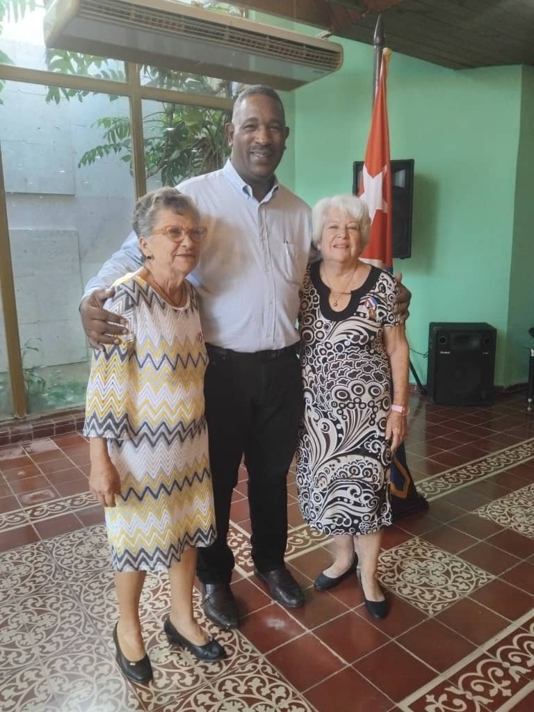WalterNoris's tweet photo. En este año que conmemoramos los #100AñosConFidel ratificamos el compromiso que tienen los @cdr_cuba desde #Camagüey con defender esta obra de infinito amor, con defender esta maravillosa obra que se llama Revolución. #PorCamagüeyTodo 
#LaPatriaSeDefiende https://t.co/AgbkbrlNd8