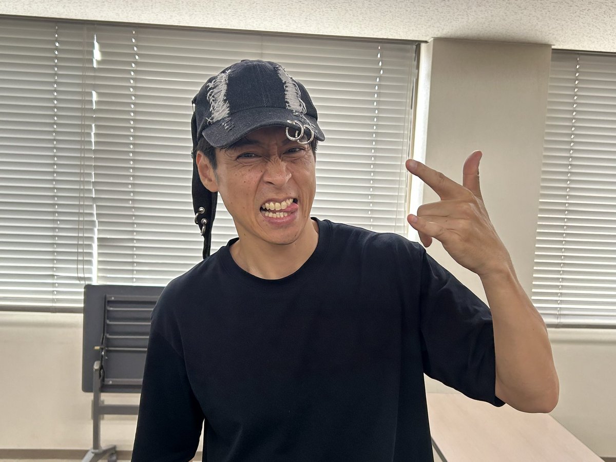 nori_h1715's tweet photo. ちょっと待って！！！！
#サンブンノイチ
誉さんが、この1日だけのために、まさかの◯◯？！
ビジュ爆発しそうなんですけど！！！！
これは絶対観てほしい
あとお席、残り数席！！
悩んでる方は、是非とも！！

https://t.co/7NIxW6flJf
9/28(月)19:00開演 https://t.co/atHfxxkVh7