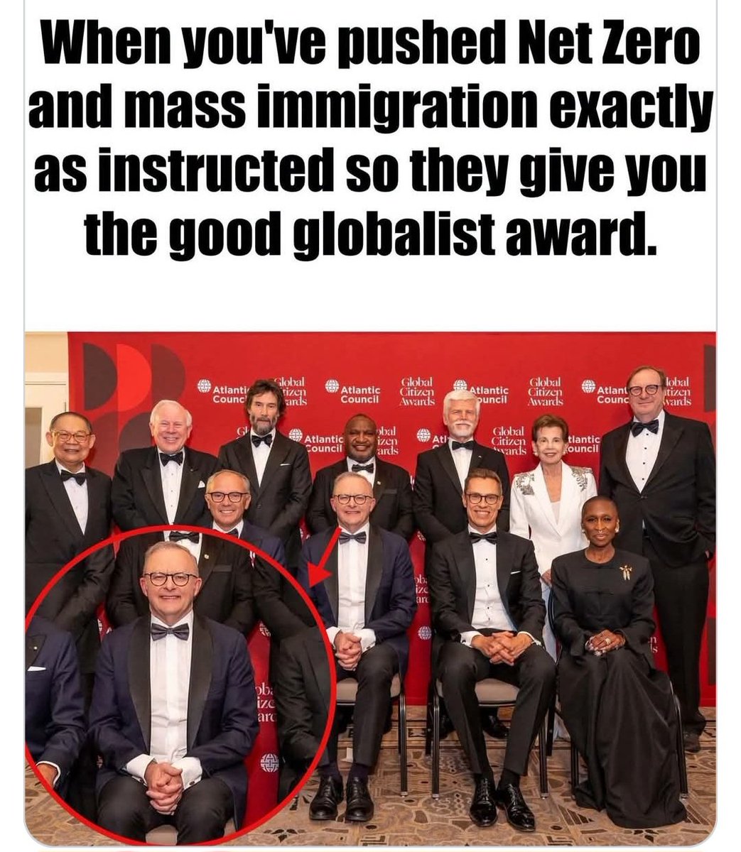 JimThom90458694's tweet photo. TRAITOR TO OUR COUNTRY . https://t.co/fmNfENKEq9