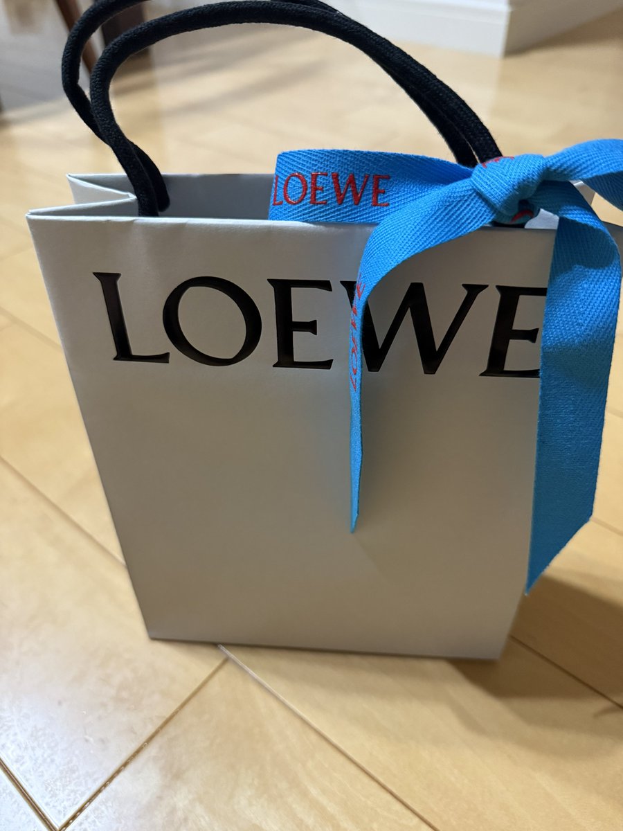 tae___0v's tweet photo. 予定にない大金を使いました
金はありません https://t.co/lqwhRQtCc6