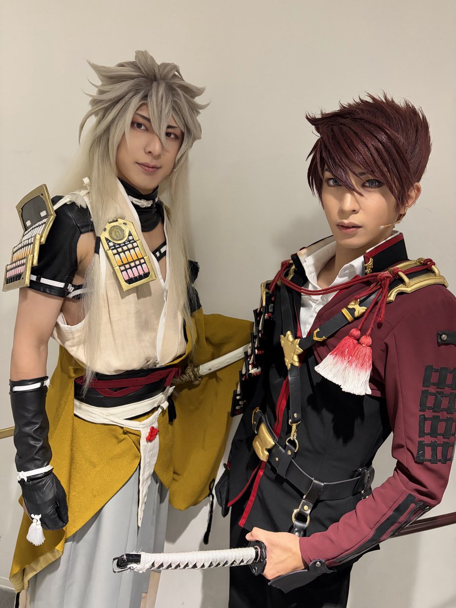 LimitedYu's tweet photo. ミュージカル『刀剣乱舞』 ～月夜一縷～
本日もありがとうございました！

今日は小狐丸！
座組を引っ張ってくれる兄はん。りょうくん！

大阪公演もあと２日、3公演
一つ一つ大事に！！！！

#刀ミュ https://t.co/FrkxoKg6zs