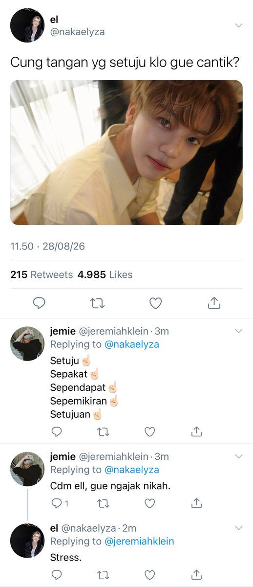 snom1nxx's tweet photo. ; nomin prompt au https://t.co/a5zAFoEVDa