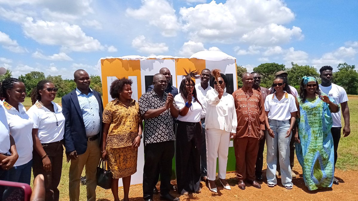 ObalimTonny's tweet photo. Today, I represented Laroo-Pece at the launch of the Northern Uganda Farm Festival organised by @RealBeaMao.

I conveyed H/W @GifterAber apologies as she is away in Hoima on official duty. @LarooPece is ready to support and grow with initiatives that move our people forward. https://t.co/dqIlTxylvG