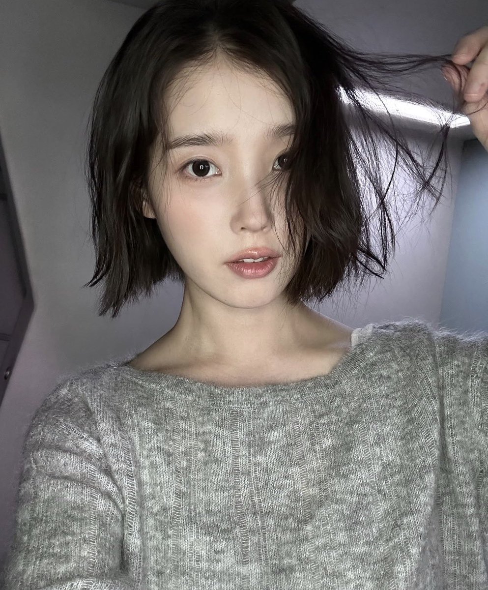 yeji_midzyfury's tweet photo. IU sbn liked and commented on Yeji challenge for her song unknown planet on instagram 

“ September 25, 2026, 9:46 PM. Remembering the moment love began “ 

Yeji is a successfull fan 🥹🫶🏻 https://t.co/3L9m0DvOTv