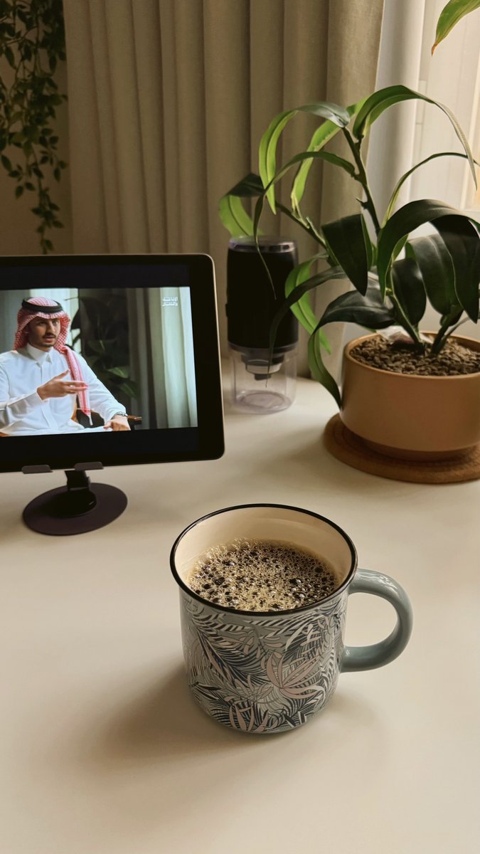 kha_10a's tweet photo. ـــــ هذه الزاوية 
هي مصدر الهدوء لأيامي مؤخرًا 
🧡🍃. https://t.co/9pPvDHKjfr