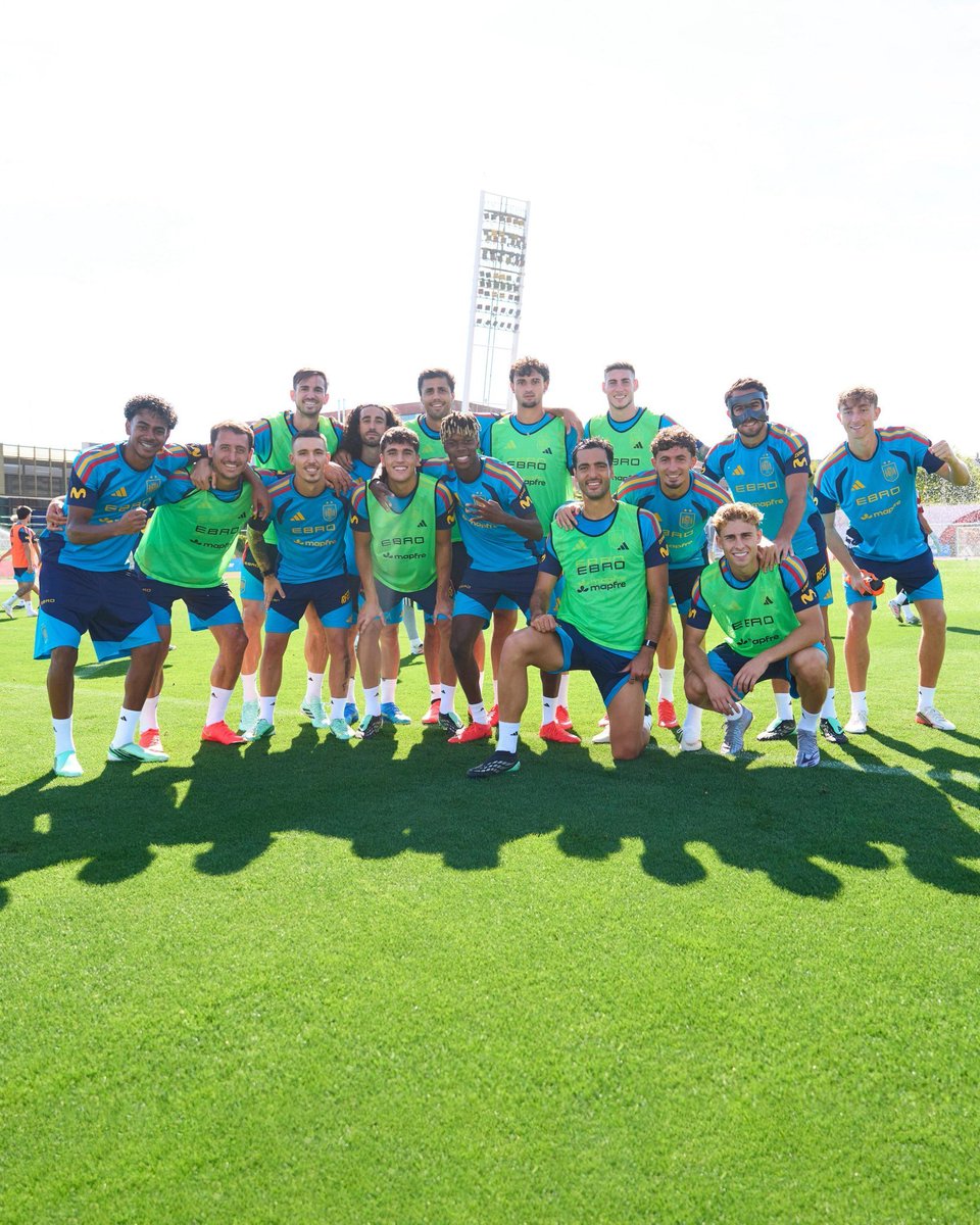 BarcaScope8r's tweet photo. Everyone's a winner today 😍🇪🇸 https://t.co/wdU8q4WFNM