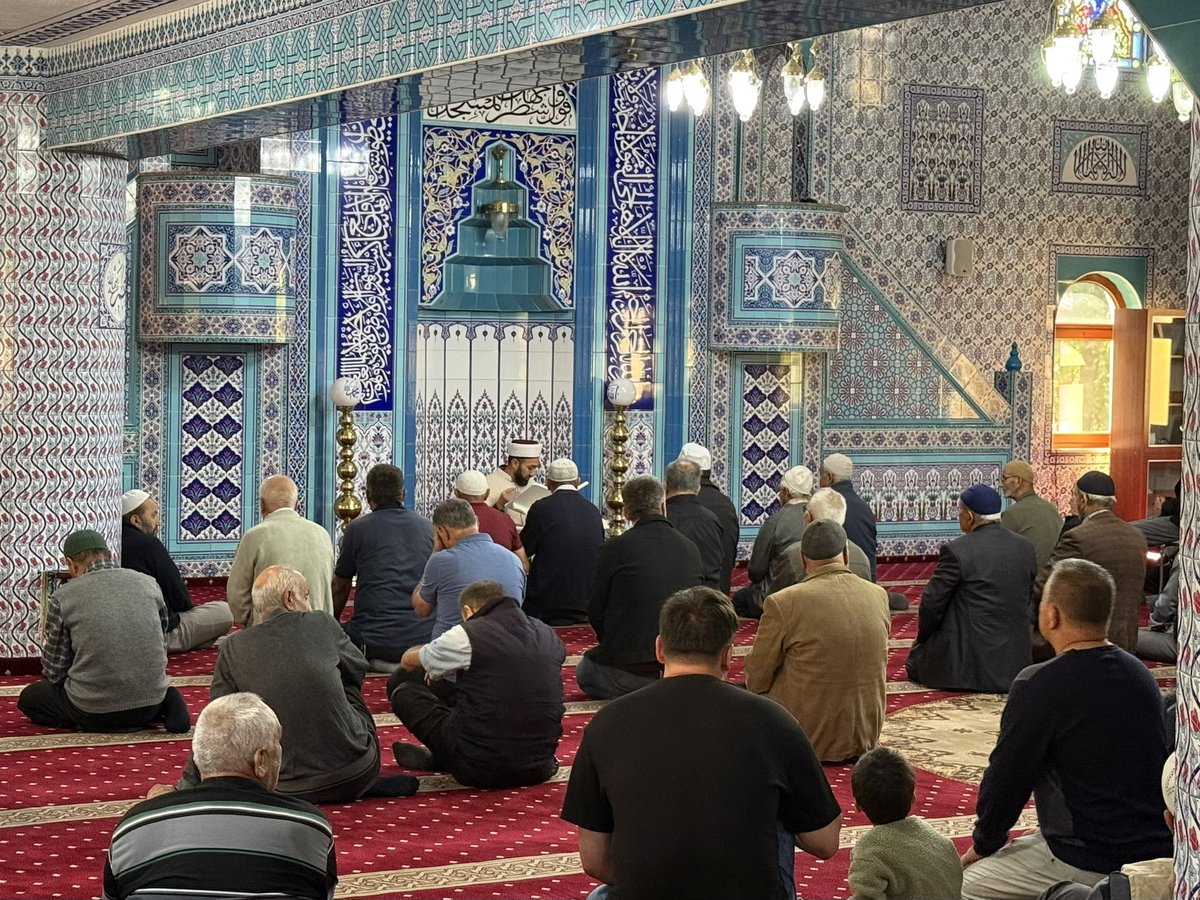 UlusMuftuluk's tweet photo. 🕌 Zafer Köyü Camii

📖 İlçe Müftümüz Sayın Mahmut YEGİN, rehberlik ve irşat faaliyetleri kapsamında Zafer Köyü Camii’ni ziyaret edip vaaz ve nasihatte bulundu. 

Camide görev yapan İmam-Hatip Rasul Alkan ziyarette hazır bulundu. https://t.co/RUhtUPdD6g