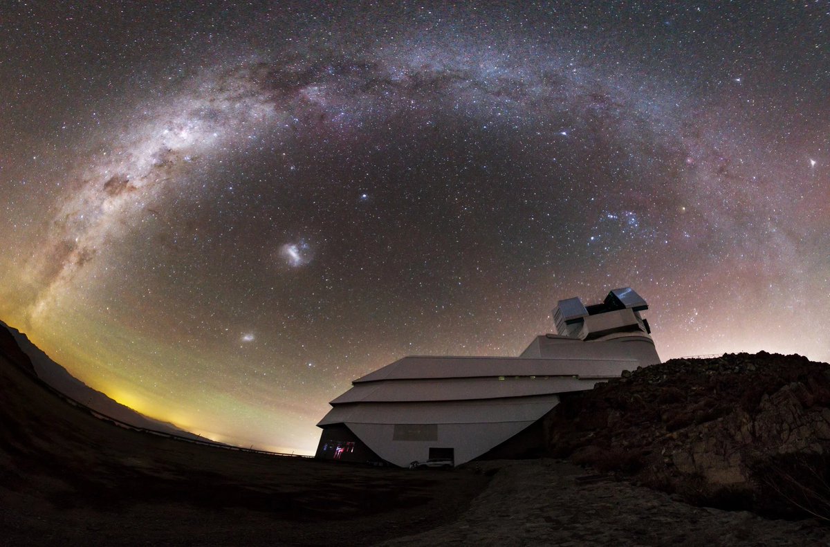 NOIRLabScience's tweet photo. One year in, the @NSF–DOE @VRubinObs is transforming how we see the Universe. 🔭✨
From galaxies to asteroids and nightly alerts, Read more in this featured Science article-https://t.co/pdS5UURKTc https://t.co/GsheW99QYM