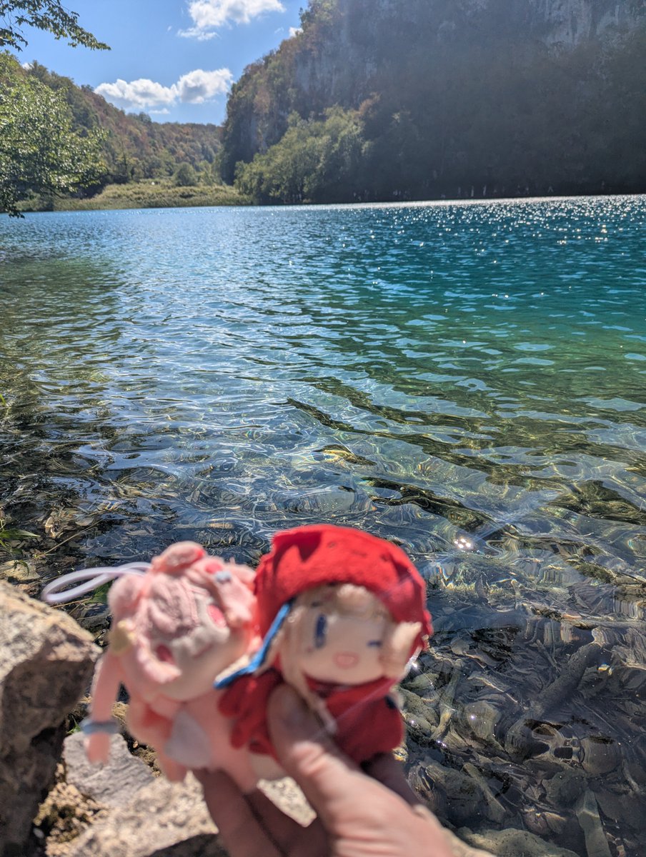 Patty_Cakes28's tweet photo. Decided to wait until the end of my trip to tweet out some more pictures, Pips and Meemaw went to Plitvice Lakes National Park and saw some beautiful waterfalls and lakes. #amanogawashiina #Capippalist https://t.co/5yPiIREolX