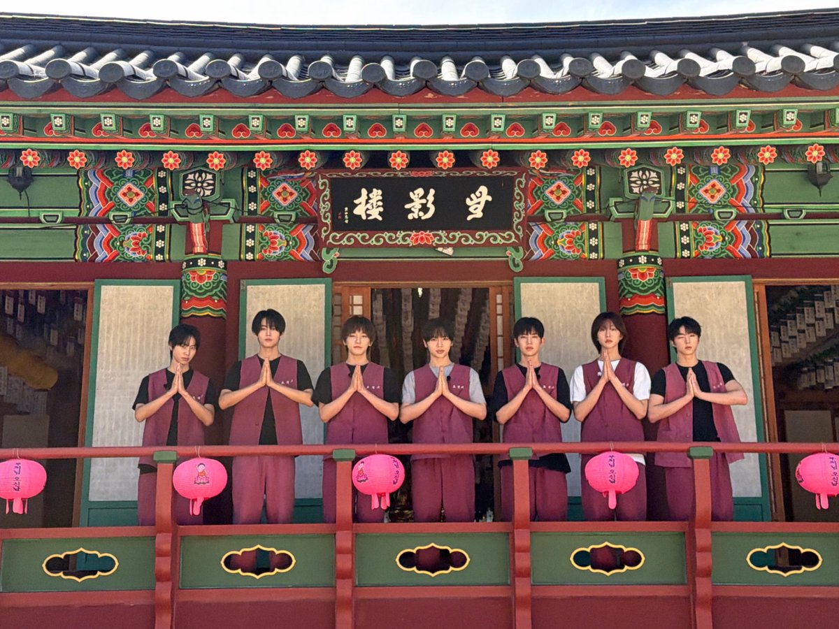 IDID_starship's tweet photo. [📸]
260925 추석, 속세 탈출기

마음의 평안을 얻고 왔습니다

#IDID #아이딧 https://t.co/DJ1XBIQW3H