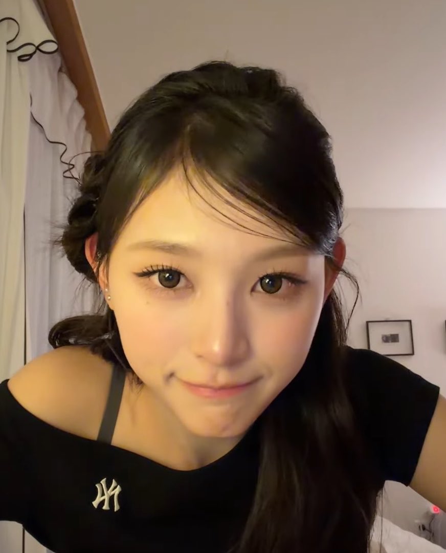 kaminamiSama's tweet photo. 믕… https://t.co/eVKYV1eQ1E