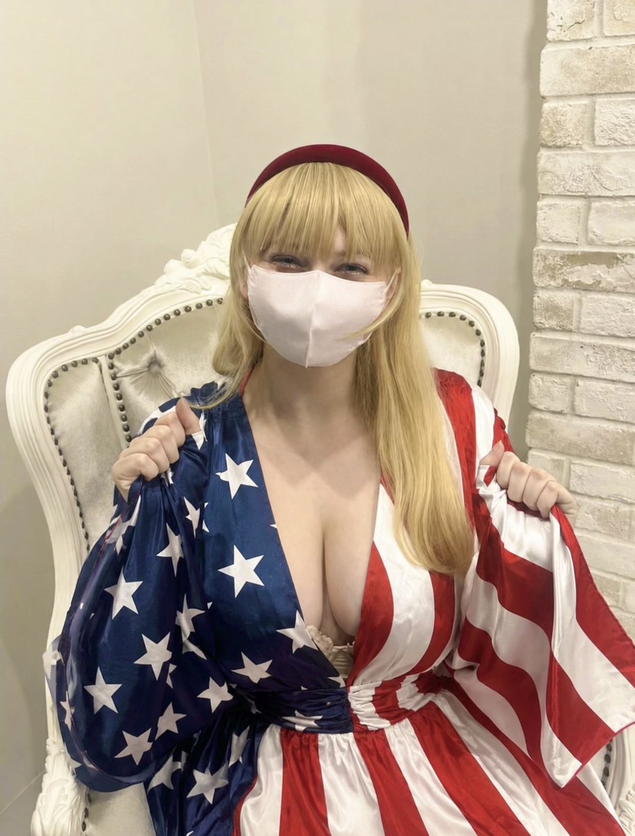 uuu_d0's tweet photo. 私はアメリカ人女性だけど
日本人の男性と付き合いたいです！

日本人男性は全然興味を持ってくれないけど… https://t.co/HReiMLkfb7