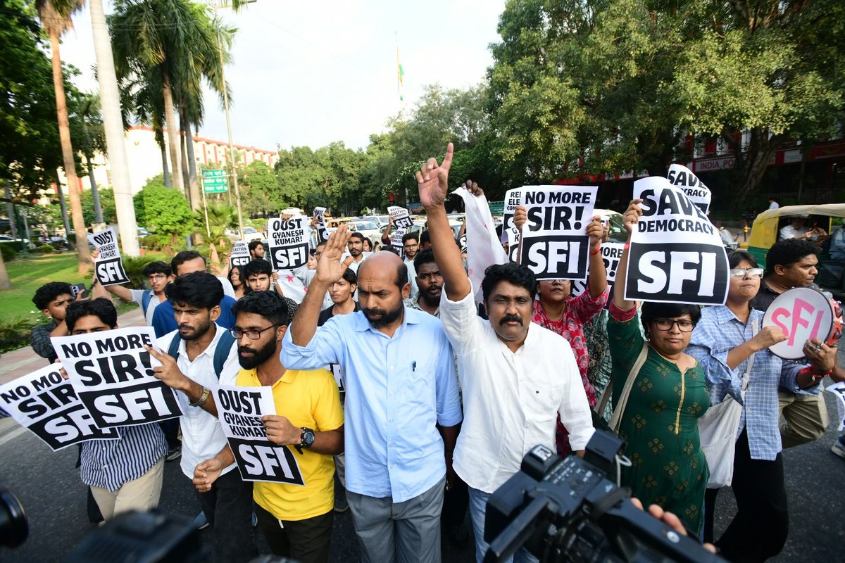 cpimspeak's tweet photo. Delhi Police cracked down on a peaceful SFI-DYFI protest march to the Election Commission of India office in New Delhi, demanding the resignation of Chief Election Commissioner Gyanesh Kumar, revocation of the Special Intensive Revision (SIR), and reforms to the Election Commission.

DYFI All India President and Rajya Sabha MP A A Rahim, Rajya Sabha MP V Sivadasan, SFI All India President Adarsh M Saji, and several SFI Delhi leaders and activists were detained during the protest. The police brutally manhandled student and youth activists, including women. SFI and DYFI condemned the police action and demanded the immediate and unconditional release of all leaders and activists, strict action against the police personnel responsible for the assault, and an end to the suppression of democratic dissent.