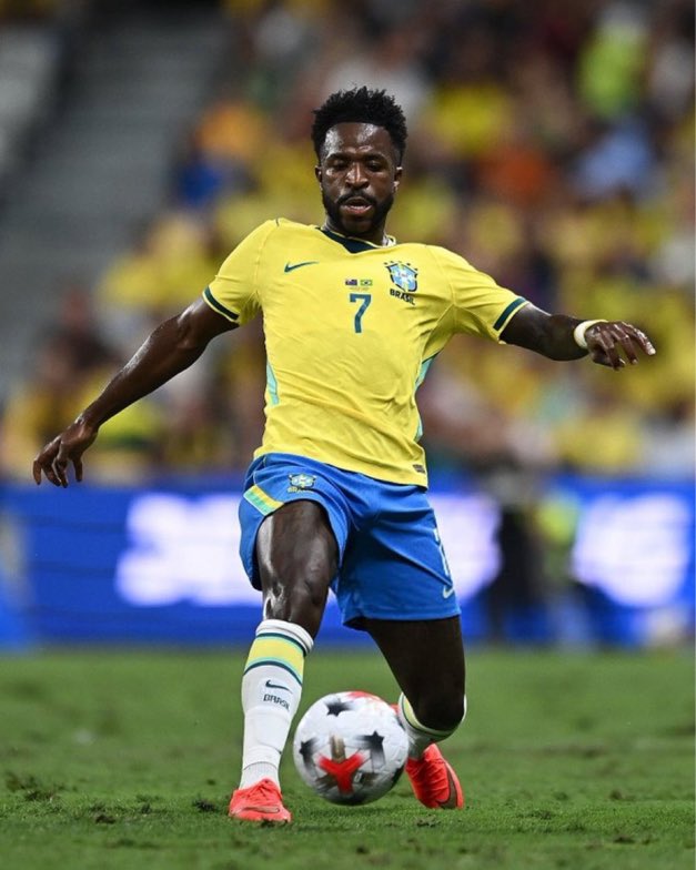 Somhiseremfcb's tweet photo. Vinicius Jr. registró menos toques que el portero de Australia hoy y fue calificado como el peor jugador en el campo https://t.co/xlV7Z30P1G