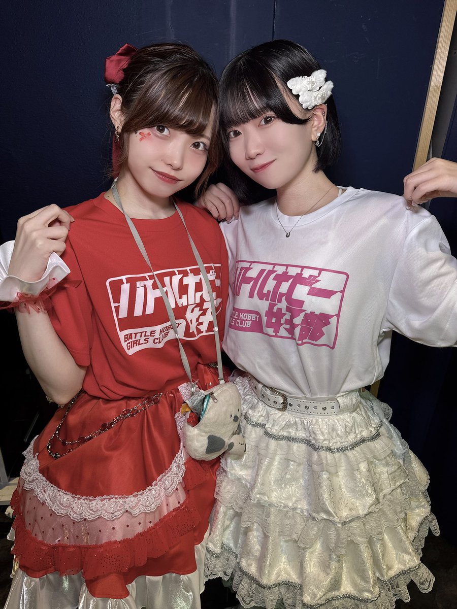 HoLoHaLo_info's tweet photo. "  #バトルホビー女子部 " 
📍 LIVE SPACE racinedu noix 
会いに来てくれてありがとうございました🔥✨️

HoLo!HaLo! の白色担当 れのぴこと音羽れのです🪄︎︎🤍

ホロハロちゃんのガチバトルどうだったかな〜！？
めいめいが1回勝ってくれたおかげで、序盤からめちゃめちゃテンション上がったよ〜( ᐡт  ̫ т )ﾉ❤️‍🔥🍒
れのぴも陰ながら賑やかしを頑張りました🙂‍↕️

トークもライブもある公演は初めてだったからすっごく楽しかった〜！会場のみんなも、配信で見てたみんなも、楽しんでくれてたられのぴも嬉しいᵕ̩̩_ᵕ！！

なんと来月も出演するので✌🏻今日行けなかったよー…って人は是非ホロハロちゃんと遊びに来てね🎵

本日のセトリꕀ꙳
1.赤じゃなくても
2.愛♡コンタクト

次のライブは
9/30(水)
📍新宿（夜帯）👀💫
詳細はもう少し待っててね！

今日もありがとう！またすぐ会おう♡

 #HoLoHaLo  #ホロハロ