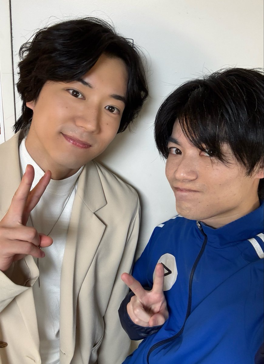 wharheit_mano's tweet photo. #シルバーコレクターズ
8日目ご来場頂きありがとうございました！
優善役の石賀和輝くん。
作中で飲んでるコーヒーがおいしそう。
#おぶちゃ https://t.co/RJpMf65XDI