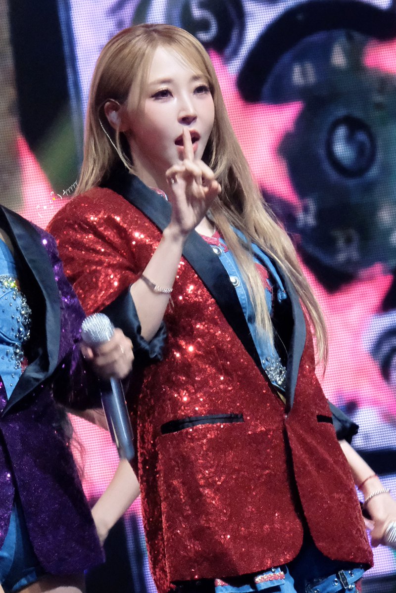 lyyyyy1224's tweet photo. 260925 마마무 4WARD in 시드니
MAMAMOO WORLD TOUR in Sydney

#마마무 #문별 #mamamoo #Moonbyul
#MAMAMOO #4WARD  
#MAMAMOO2026  
#MAMAMOO_2026_WORLD_TOUR https://t.co/sEUXgBWJkS