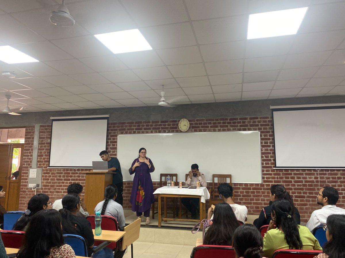 islrtc's tweet photo. ISLRTC conducted a Basic Indian Sign Language Awareness Programme at the Enabling Unit, St. Stephen’s College, Delhi, engaging 200+ students in learning ISL and promoting Deaf awareness, inclusion &amp; accessible communication. 

#IndiaSpeaksISL https://t.co/IjInAXucP6