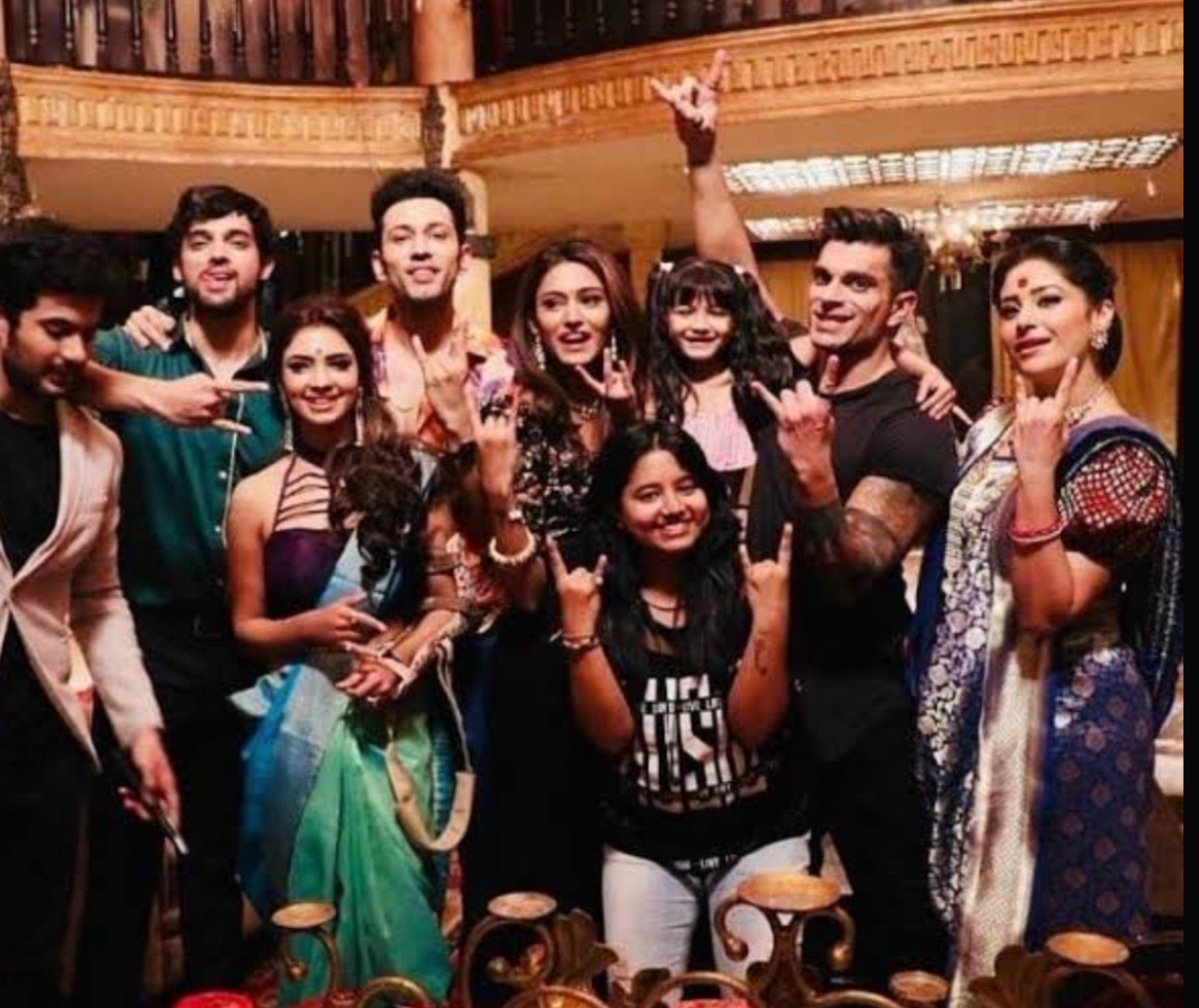Xyz_000146's tweet photo. The best thing that rhe show gave was this amazing cast
#EricaFernandes
8 YEARS OF KZK2 https://t.co/FZiRFXzFxV