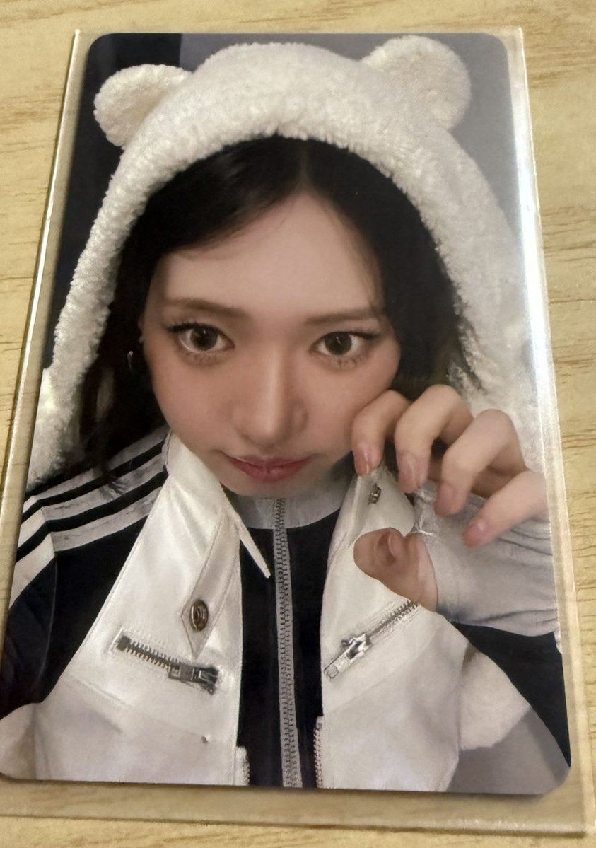 hr_rora's tweet photo. このトレカほんと欲しかった、 https://t.co/Iq2NsU8tb0