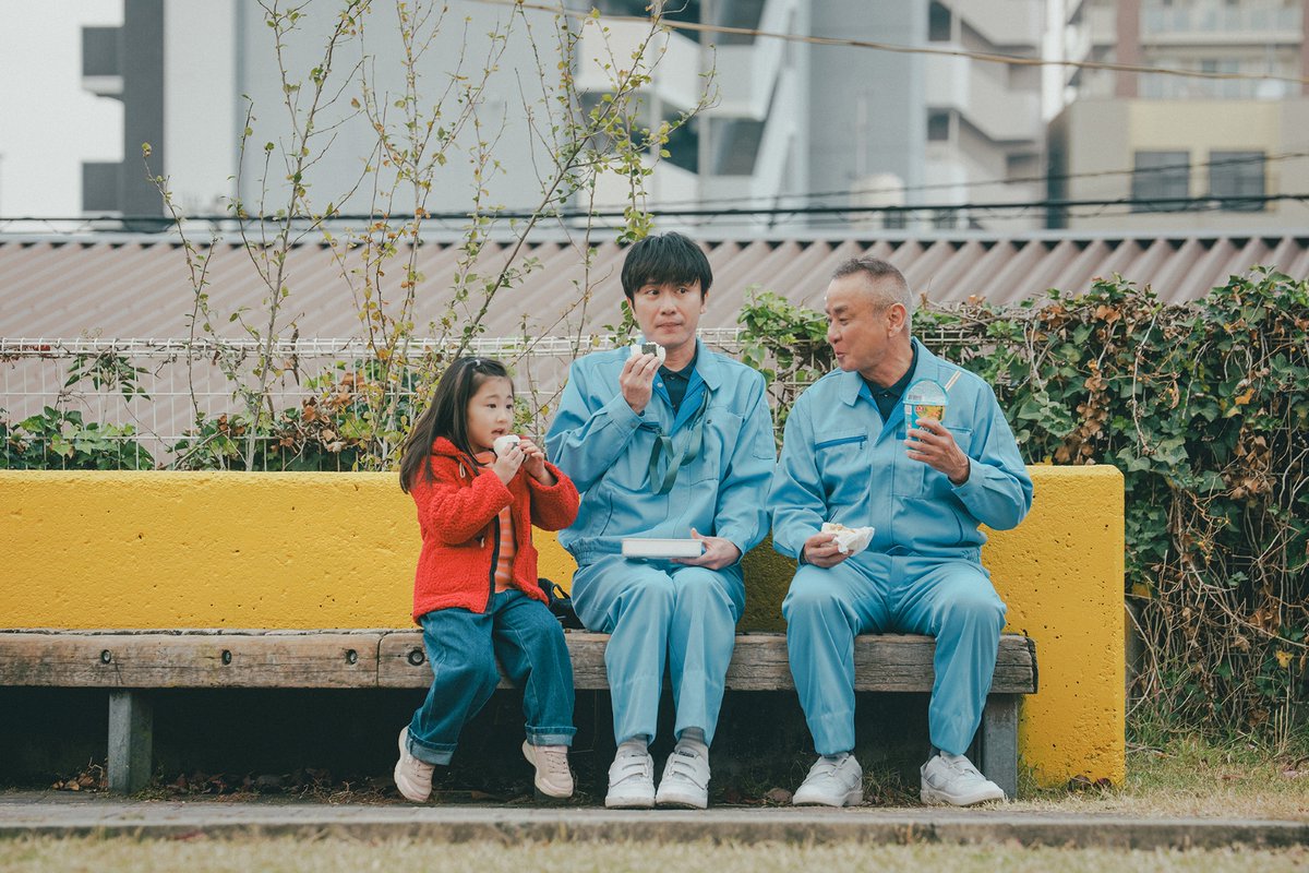 uplink_kyoto's tweet photo. 🔻上映決定🔻
『平行と垂直』アップリンク京都にて、10月16日（金）～上映🎒📐🧣
https://t.co/G1ICkHHznd

兄と妹、それぞれの“これから”が交差するとき
浮かび上がる、お互いを想う気持ち

監督：小林聖太郎
出演：安田章大、のん　ほか https://t.co/wirCQZICAe
